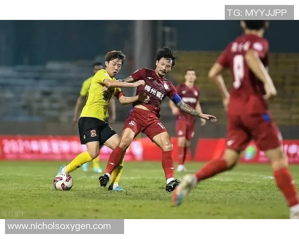 南京足球队在欧锦赛积分榜上以83分稳居第一位置展现强劲实力