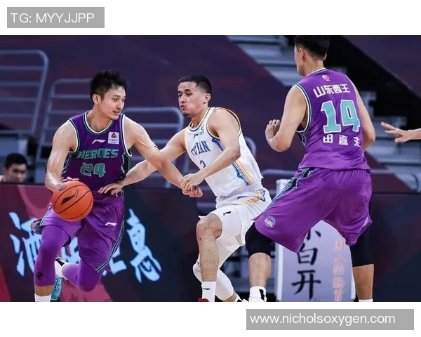 重庆篮球队比赛经验分析及其对球队表现的影响探讨