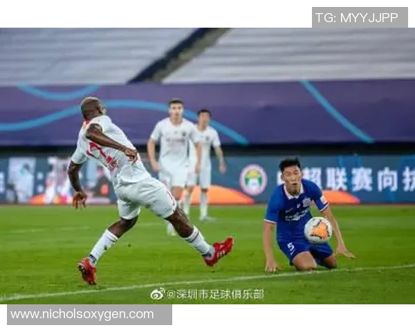 足球热议：深圳足球队的团队协作争议